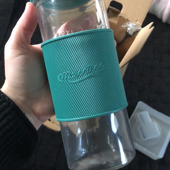 Masontops Turquoise Mason Jar Cocktail Shaker Kit w/ Multi-Functioal Spoon - Picture 6 of 7